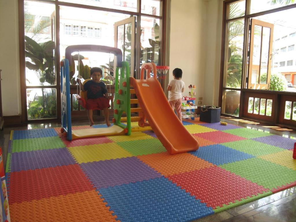Dusit Hotel Sakon Nakhon Luaran gambar