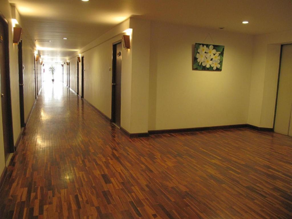 Dusit Hotel Sakon Nakhon Luaran gambar