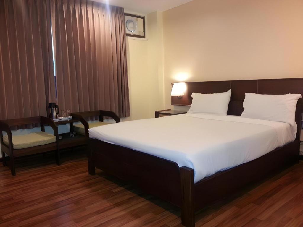 Dusit Hotel Sakon Nakhon Luaran gambar