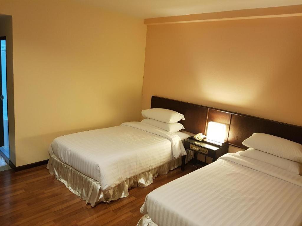 Dusit Hotel Sakon Nakhon Luaran gambar