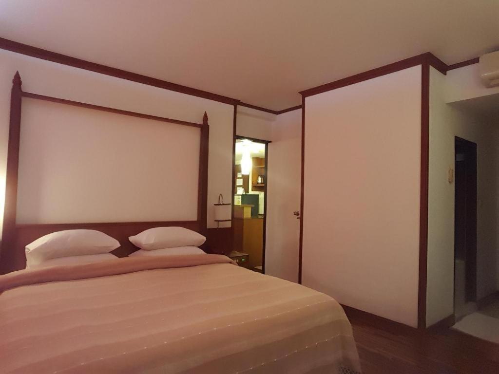 Dusit Hotel Sakon Nakhon Luaran gambar
