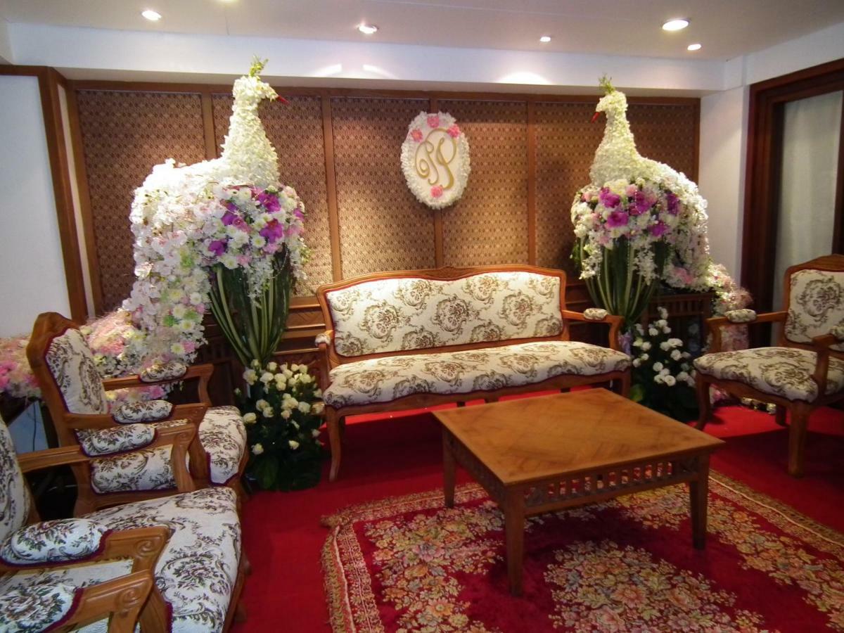 Dusit Hotel Sakon Nakhon Luaran gambar